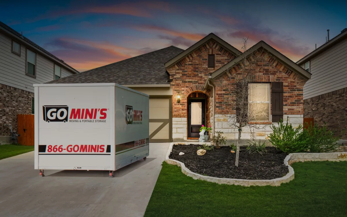 Go Mini's containers on a driveway